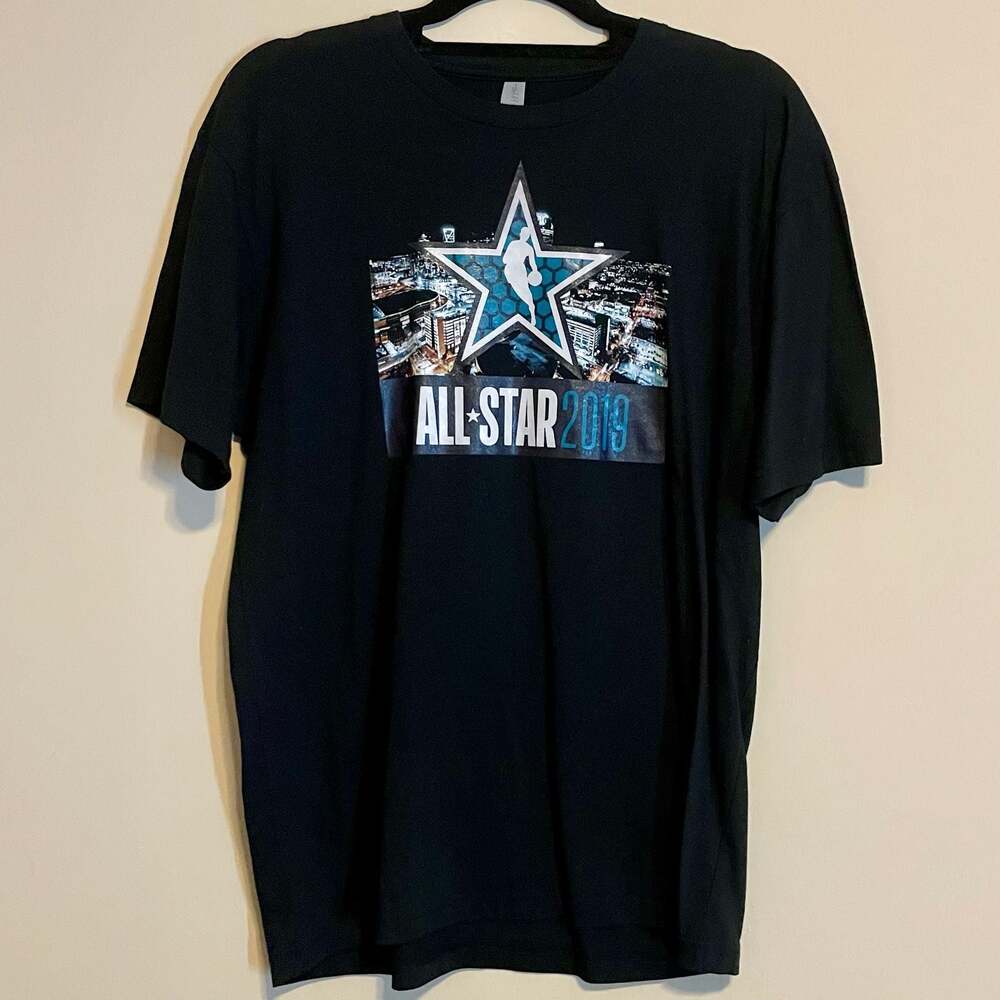NBA All-Star Game 2019 Charlotte Skyline Bball Graphic T-Shirt Black Size Large